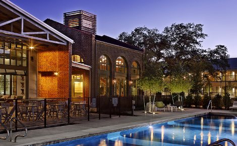 Pool and Courtyard at Cavalry Court Hotel